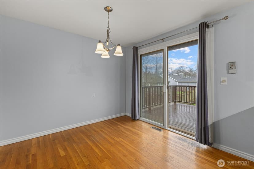 Property photo for 13729 8th Avenue S, Burien photo 7