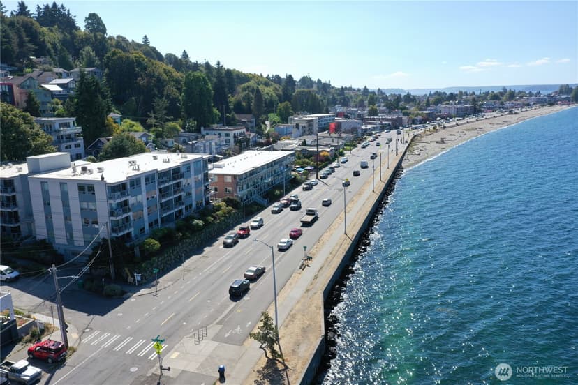 Property photo for 2200 Alki Avenue SW #103, Seattle photo 8