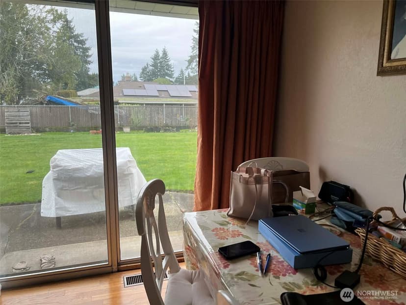 Property photo for 10621 Westwood Drive SW, Lakewood photo 13