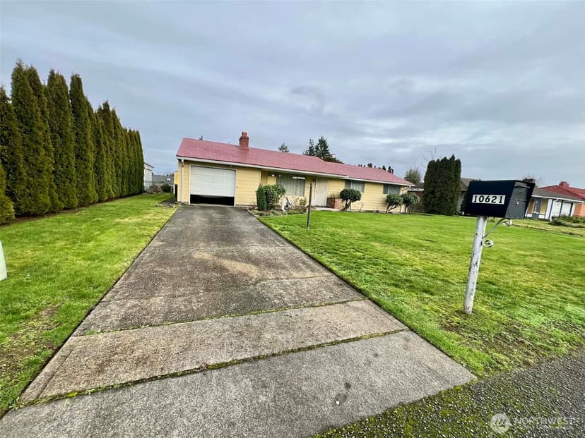 Property photo for 10621 Westwood Drive SW, Lakewood