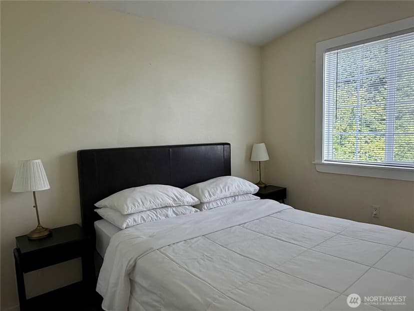 Property photo for 16241 54th Avenue S, Tukwila photo 11