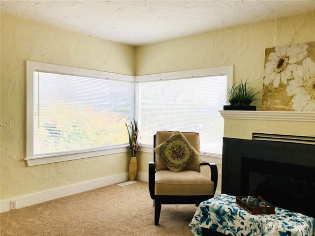 Property photo for 16241 54th Avenue S, Tukwila photo 3