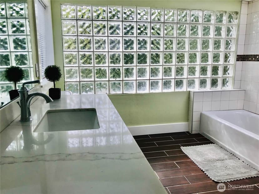 Property photo for 16241 54th Avenue S, Tukwila photo 10