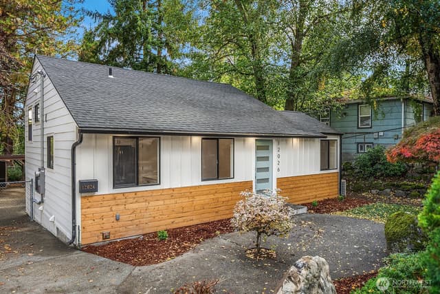 Property photo for 12026 70th Avenue S, Seattle photo 3