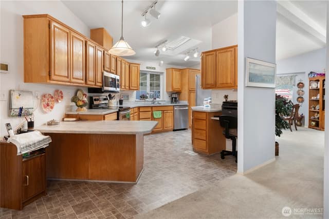 Property photo for 6638 Virgo Lane NE, Bremerton photo 5
