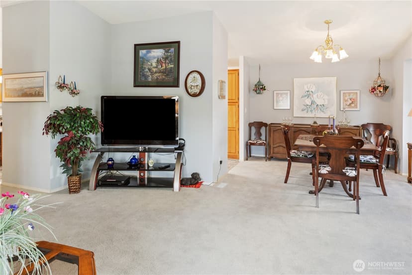 Property photo for 6638 Virgo Lane NE, Bremerton photo 8