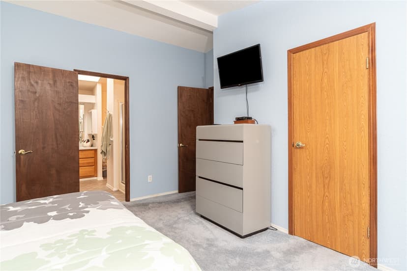 Property photo for 6638 Virgo Lane NE, Bremerton photo 15