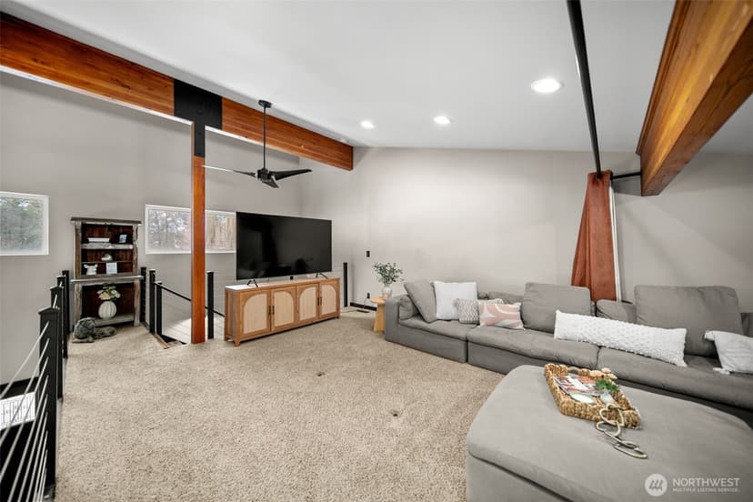 Property photo for 9511 E Leavenworth Road, Leavenworth photo 18