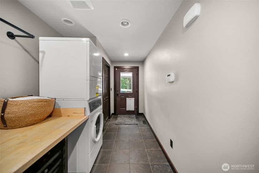 Property photo for 9511 E Leavenworth Road, Leavenworth photo 15