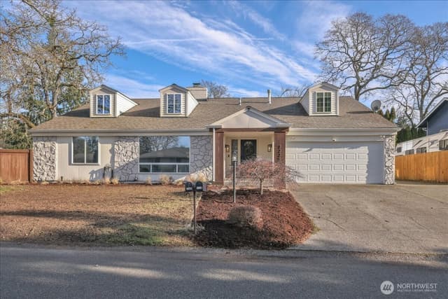 Property photo for 7225 95th Ave SW, Lakewood