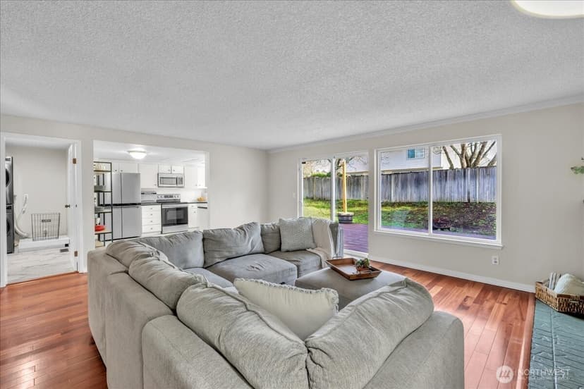Property photo for 7225 95th Ave SW, Lakewood photo 8