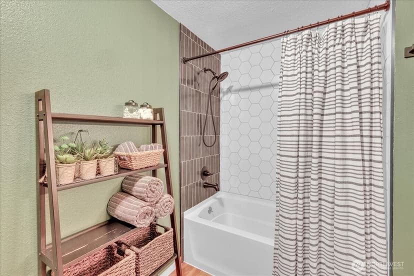 Property photo for 7225 95th Ave SW, Lakewood photo 31