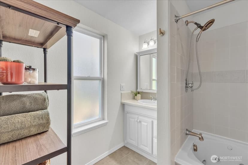 Property photo for 7225 95th Ave SW, Lakewood photo 34
