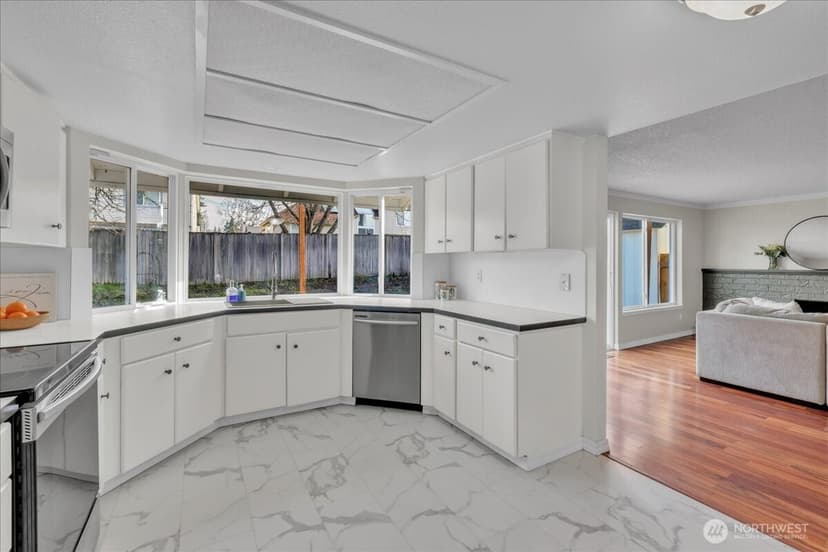 Property photo for 7225 95th Ave SW, Lakewood photo 13