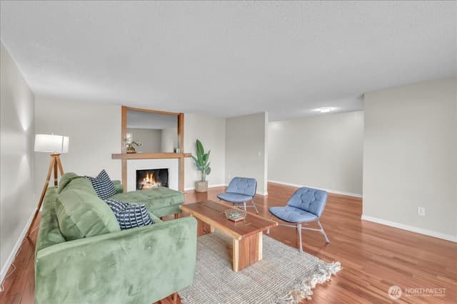 Property photo for 7225 95th Ave SW, Lakewood photo 3