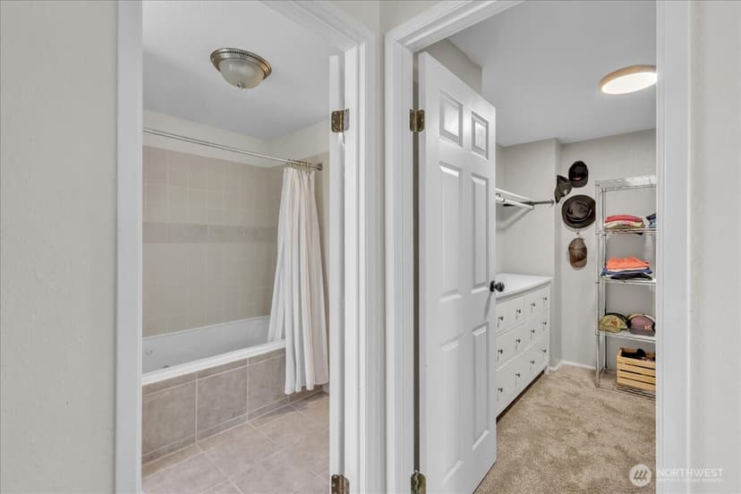 Property photo for 7225 95th Ave SW, Lakewood photo 19