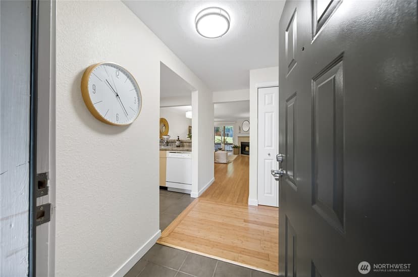 Property photo for 12601 SE 41st Place #C102, Bellevue photo 3
