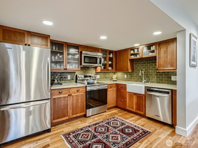 Property photo for 201 Galer Street #163, Seattle photo 3