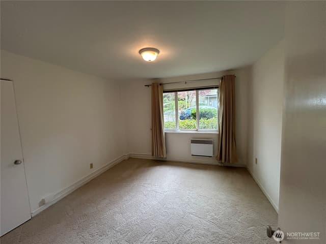Property photo for 4717 Terrace Drive NE #4717, Seattle photo 3