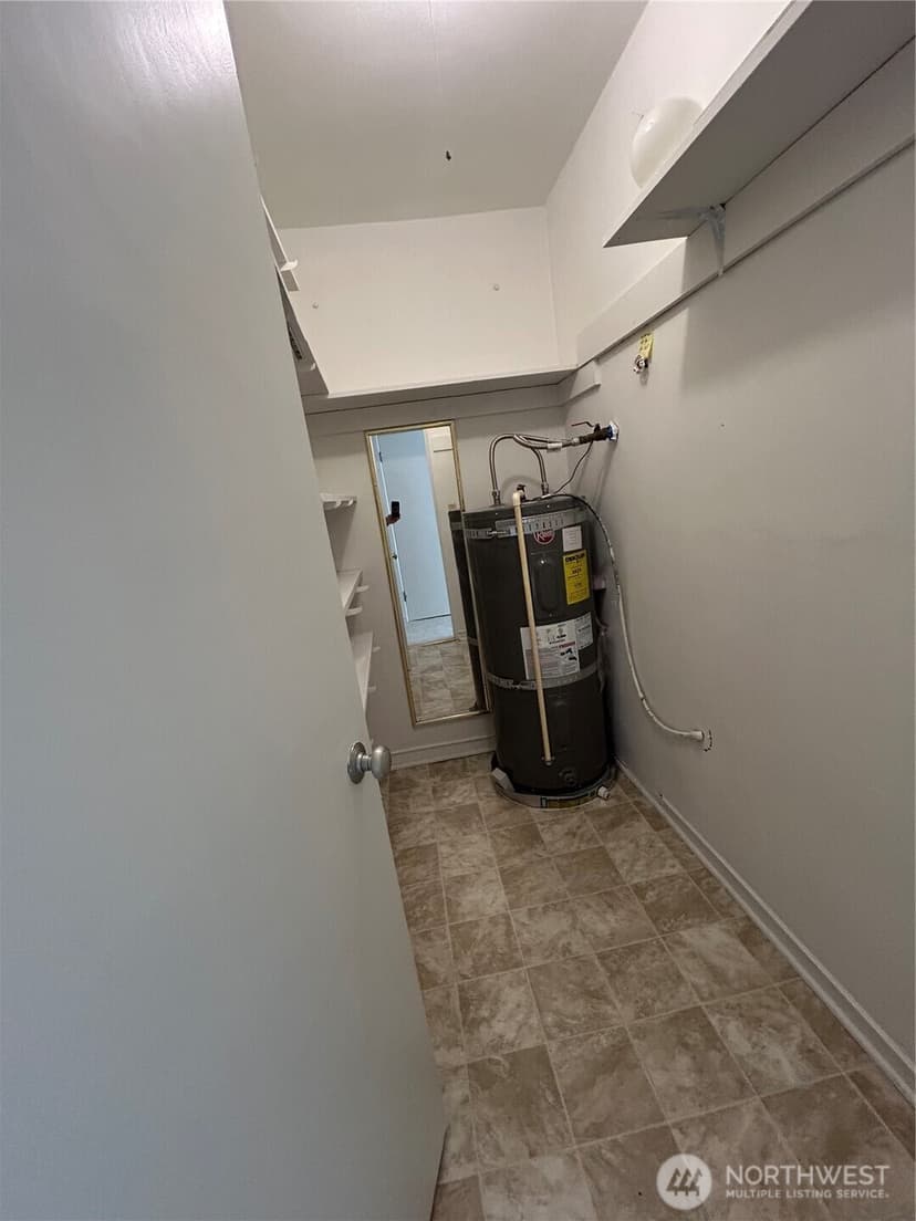 Property photo for 4717 Terrace Drive NE #4717, Seattle photo 11