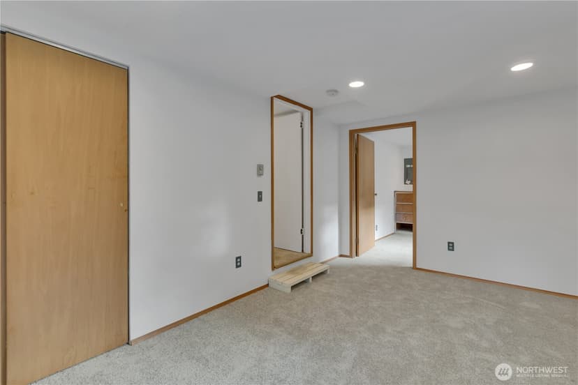 Property photo for 10421 2nd Place SW, Seattle photo 22
