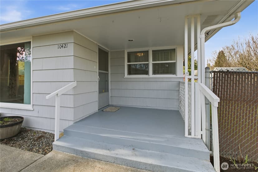 Property photo for 10421 2nd Place SW, Seattle photo 5