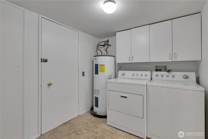 Property photo for 10421 2nd Place SW, Seattle photo 20