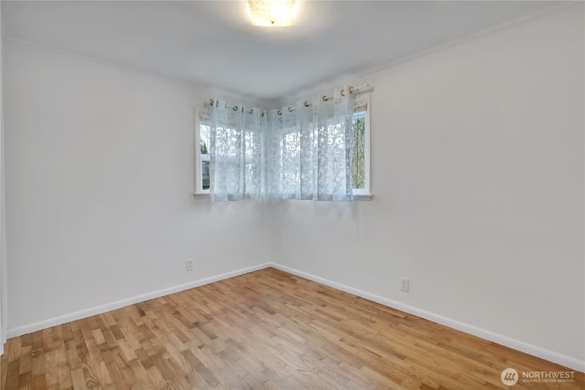 Property photo for 10421 2nd Place SW, Seattle photo 19