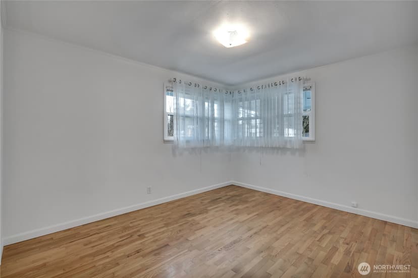 Property photo for 10421 2nd Place SW, Seattle photo 17
