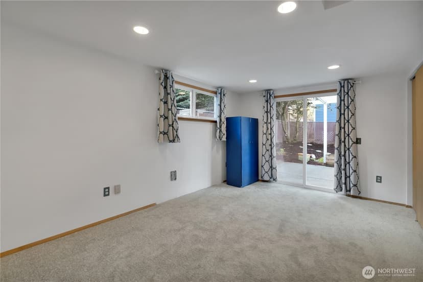 Property photo for 10421 2nd Place SW, Seattle photo 21