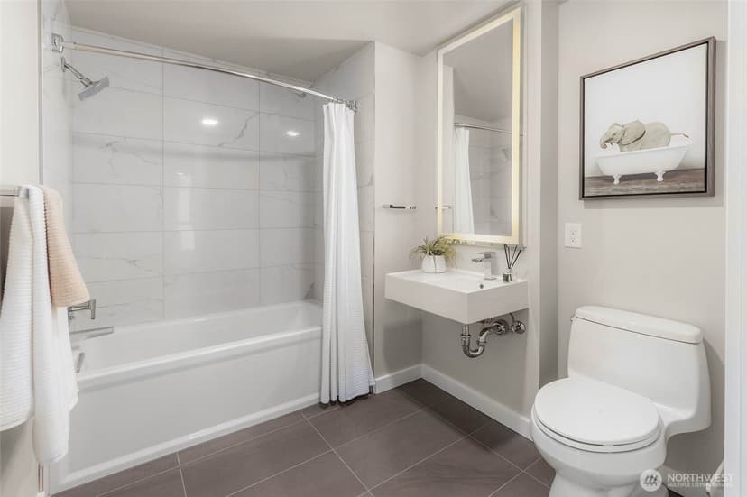 Property photo for 450 S Main St #901, Seattle photo 12