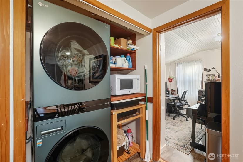 Property photo for 32611 SE 108th Street, Issaquah photo 10