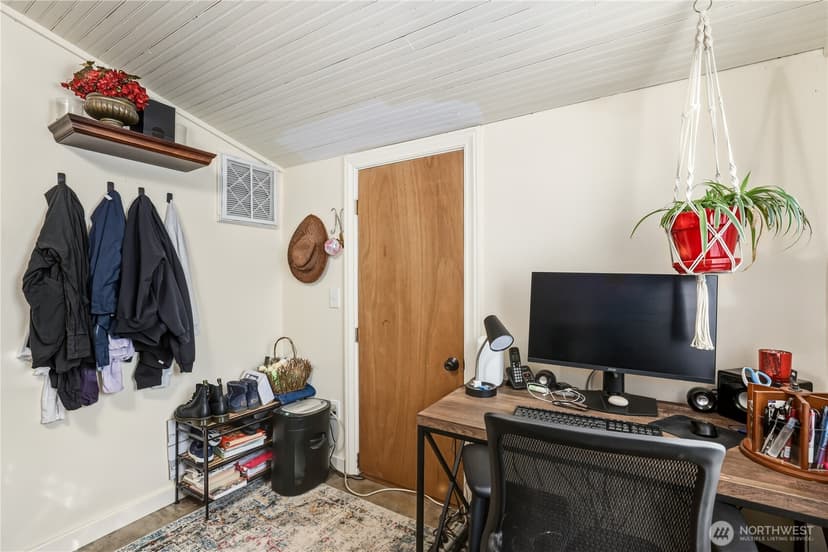 Property photo for 32611 SE 108th Street, Issaquah photo 13
