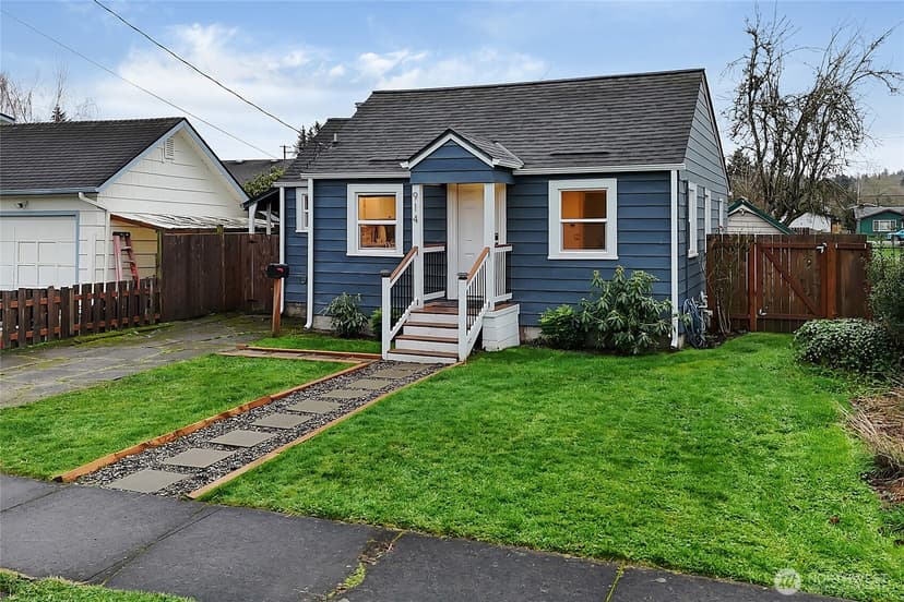 Property photo for 914 6th Avenue SW, Puyallup photo 3