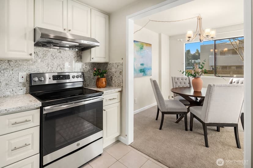Property photo for 3030 80th Avenue SE #306, Mercer Island photo 10