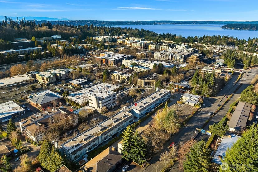 Property photo for 3030 80th Avenue SE #306, Mercer Island photo 32