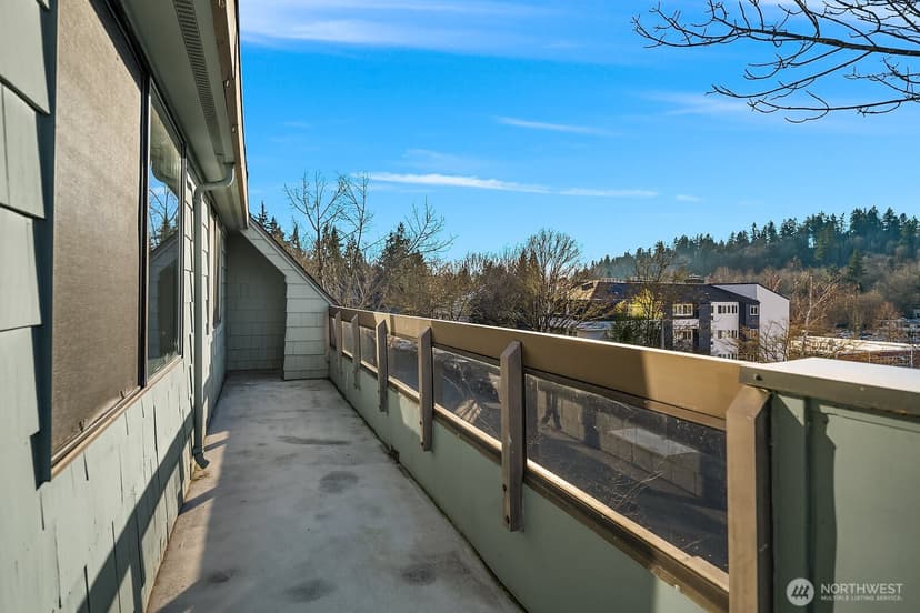Property photo for 3030 80th Avenue SE #306, Mercer Island photo 17