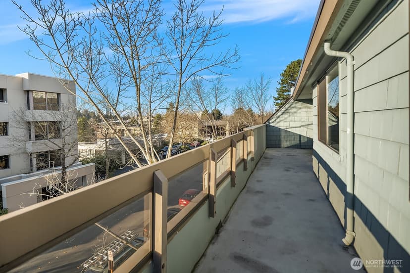 Property photo for 3030 80th Avenue SE #306, Mercer Island photo 16