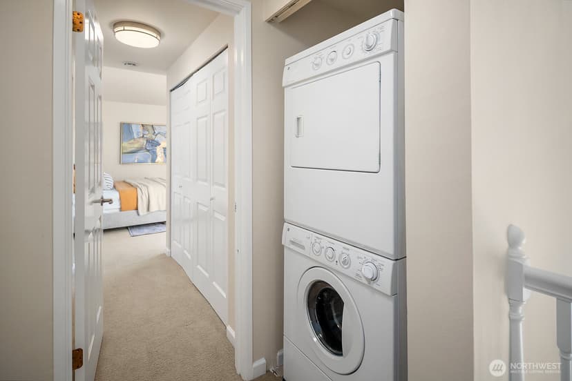Property photo for 3030 80th Avenue SE #306, Mercer Island photo 27