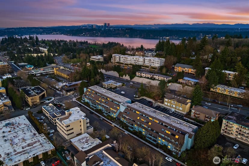 Property photo for 3030 80th Avenue SE #306, Mercer Island photo 36