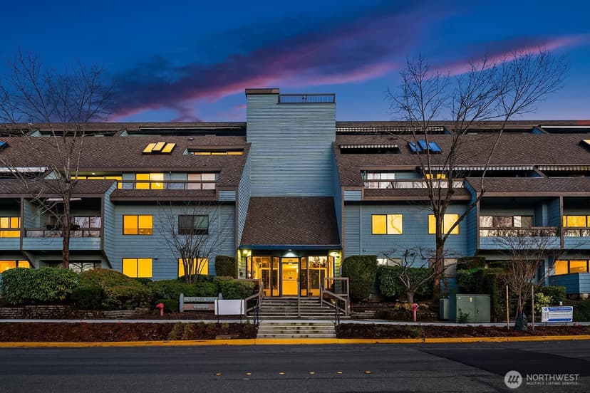 Property photo for 3030 80th Avenue SE #306, Mercer Island photo 39