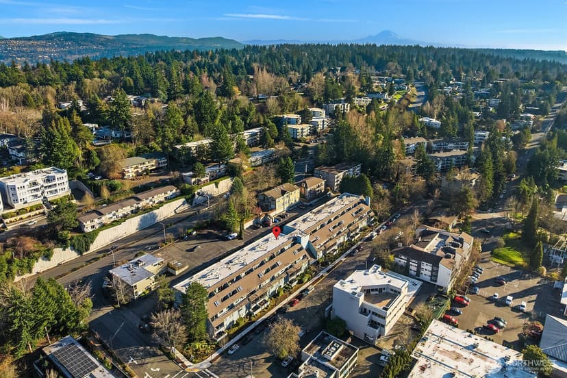 Property photo for 3030 80th Avenue SE #306, Mercer Island photo 34