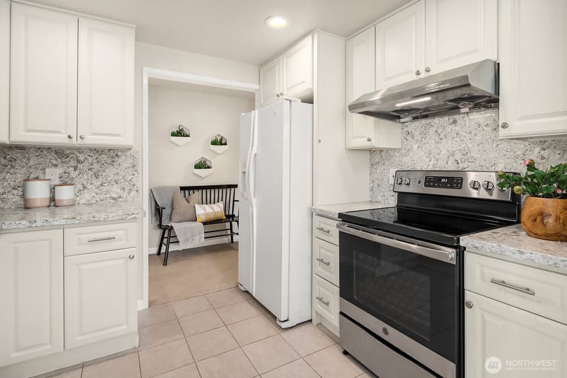 Property photo for 3030 80th Avenue SE #306, Mercer Island photo 12