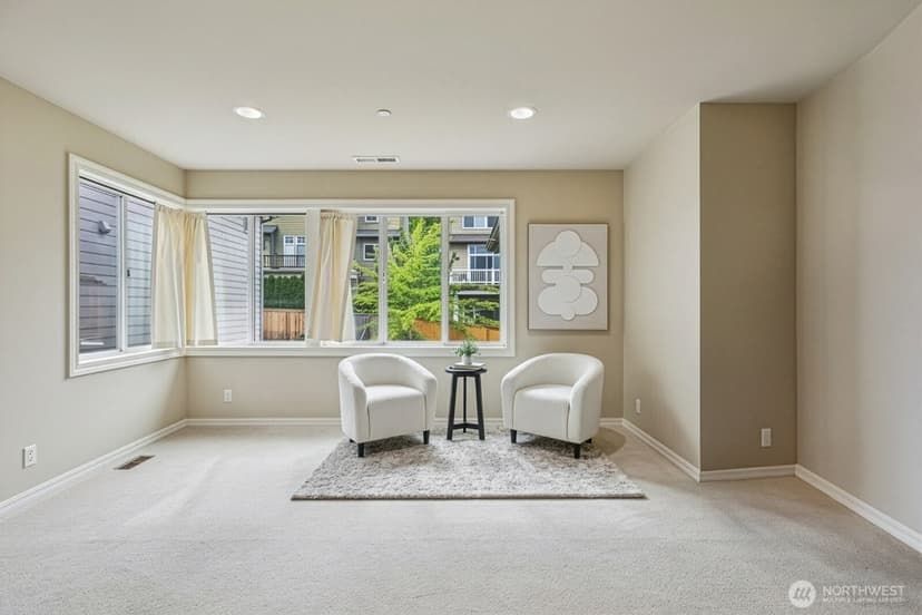 Property photo for 721 Lingering Pine Drive NW, Issaquah photo 27