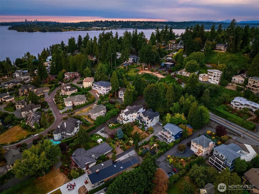 Property photo for 8533 NE Juanita Drive, Kirkland photo 37