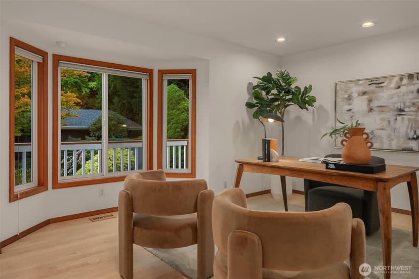 Property photo for 8533 NE Juanita Drive, Kirkland photo 15