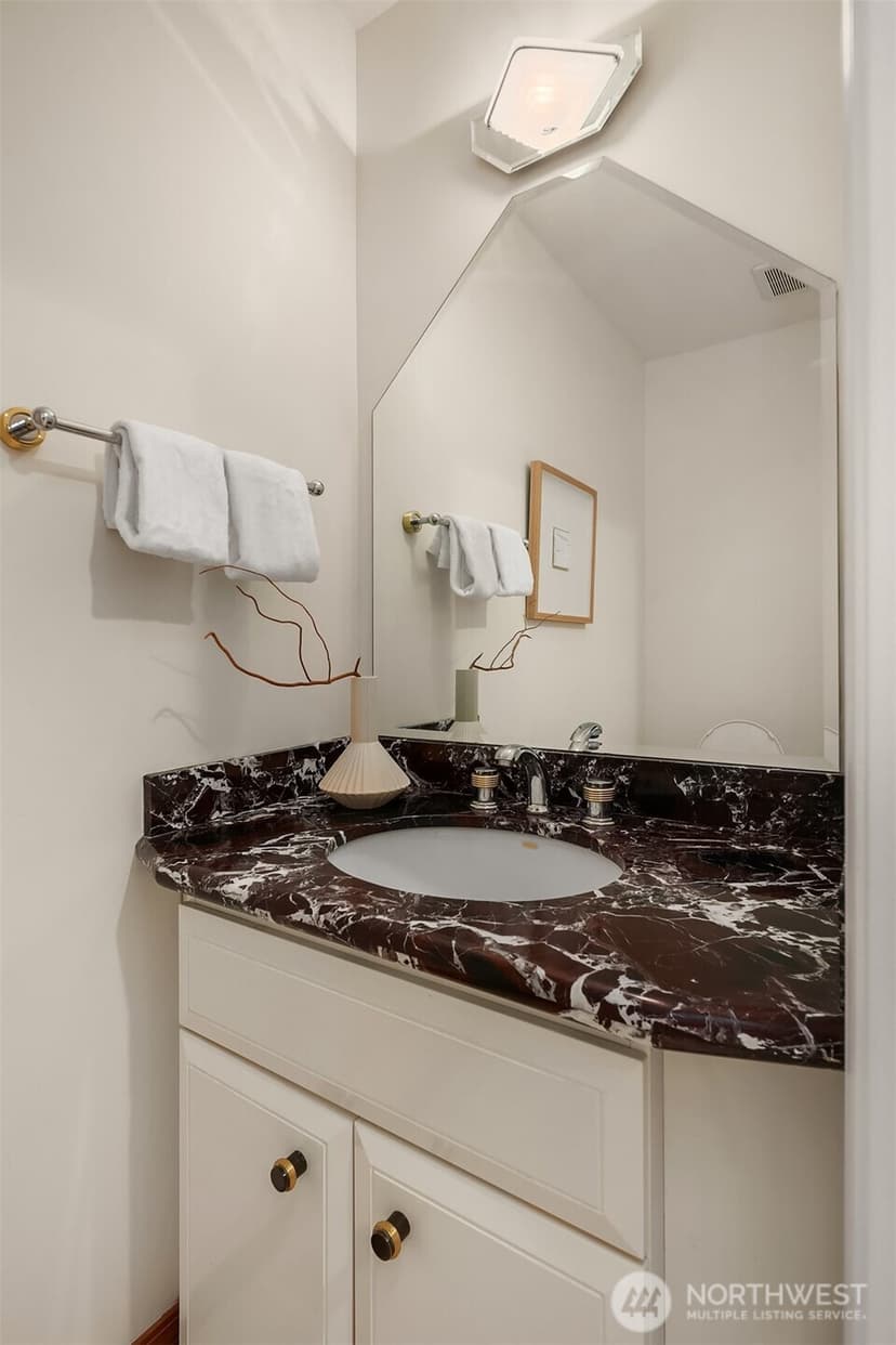 Property photo for 8533 NE Juanita Drive, Kirkland photo 16