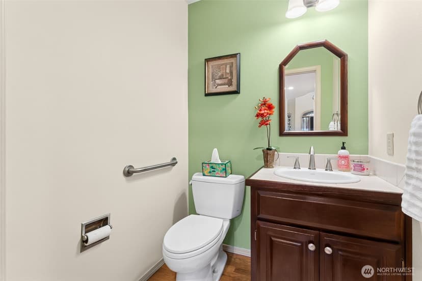 Property photo for 19301 4th Place SW, Normandy Park photo 18