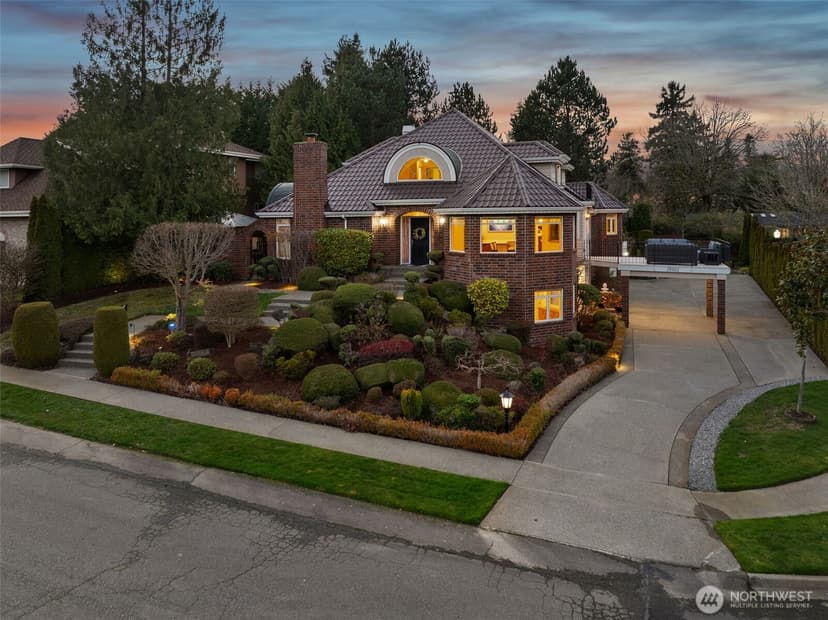 Property photo for 19301 4th Place SW, Normandy Park photo 2