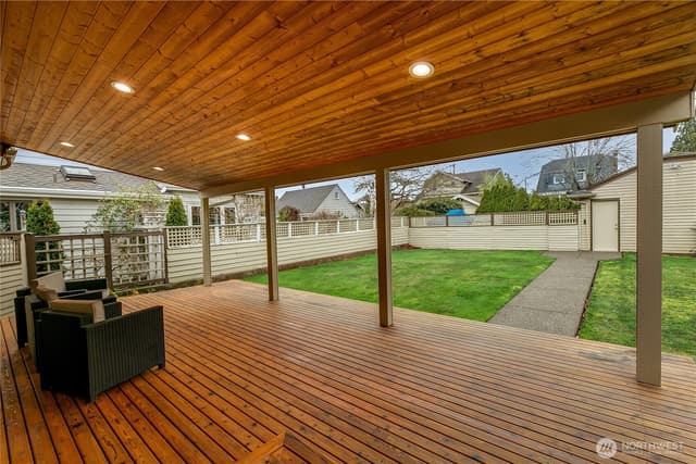 Property photo for 1005 Grand Avenue, Everett photo 4